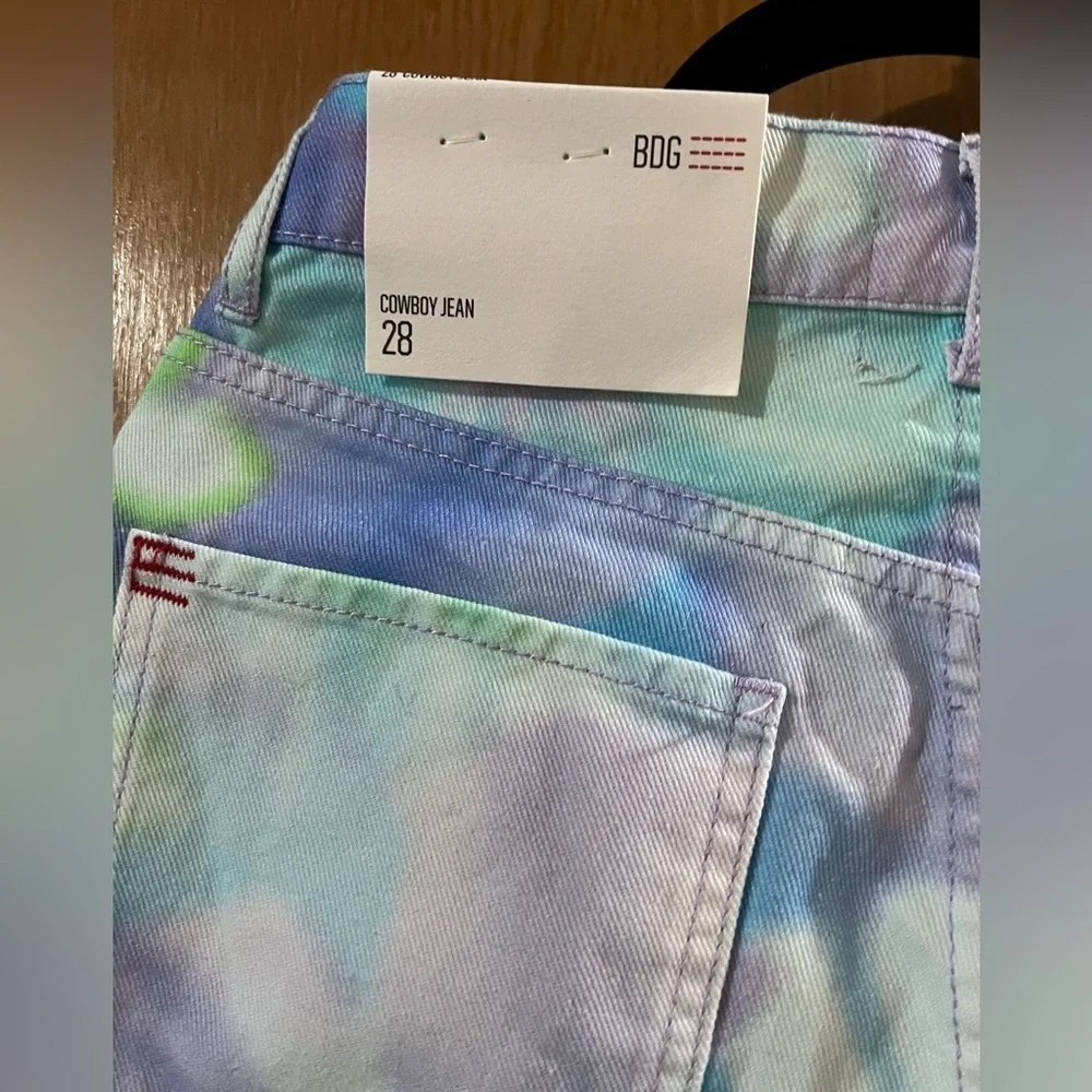 BDG URBAN OUTFITTERS Cowboy Jeans Tie Dye Floral Hippie 5 Pocket Sz 28​​ - Picture 6 of 9